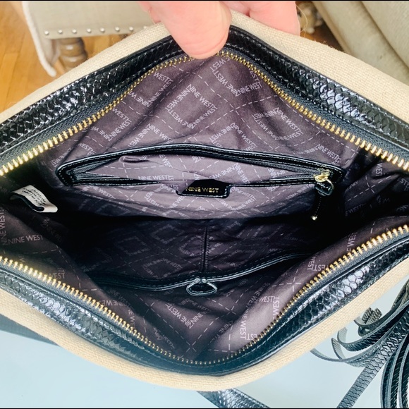 NWOT Gold Studded Nine West - Picture 4 of 6